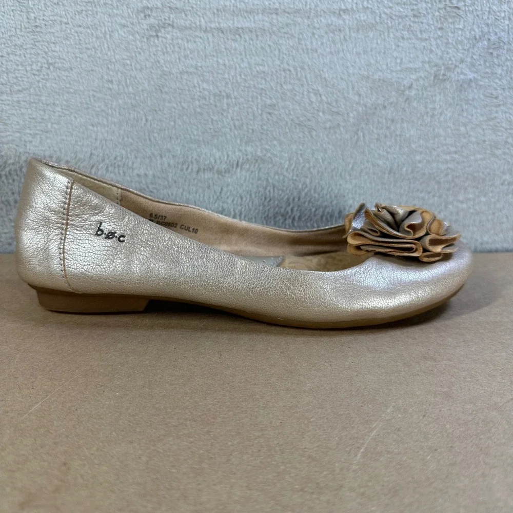 b.o.c Born Concept Metallic Gold Leather Floral‎ Rosette Ballet Flats BC0502 6.5